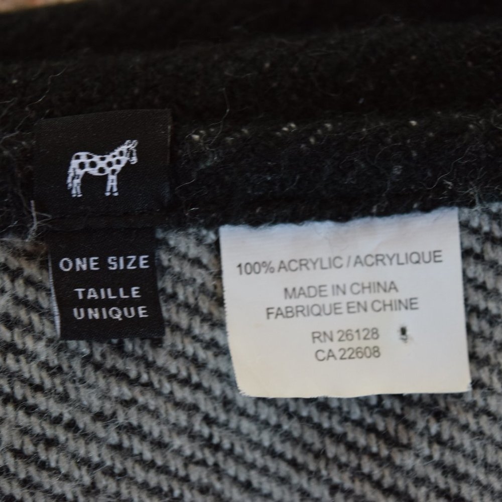 Sweater Wrap - Picture 4 of 6